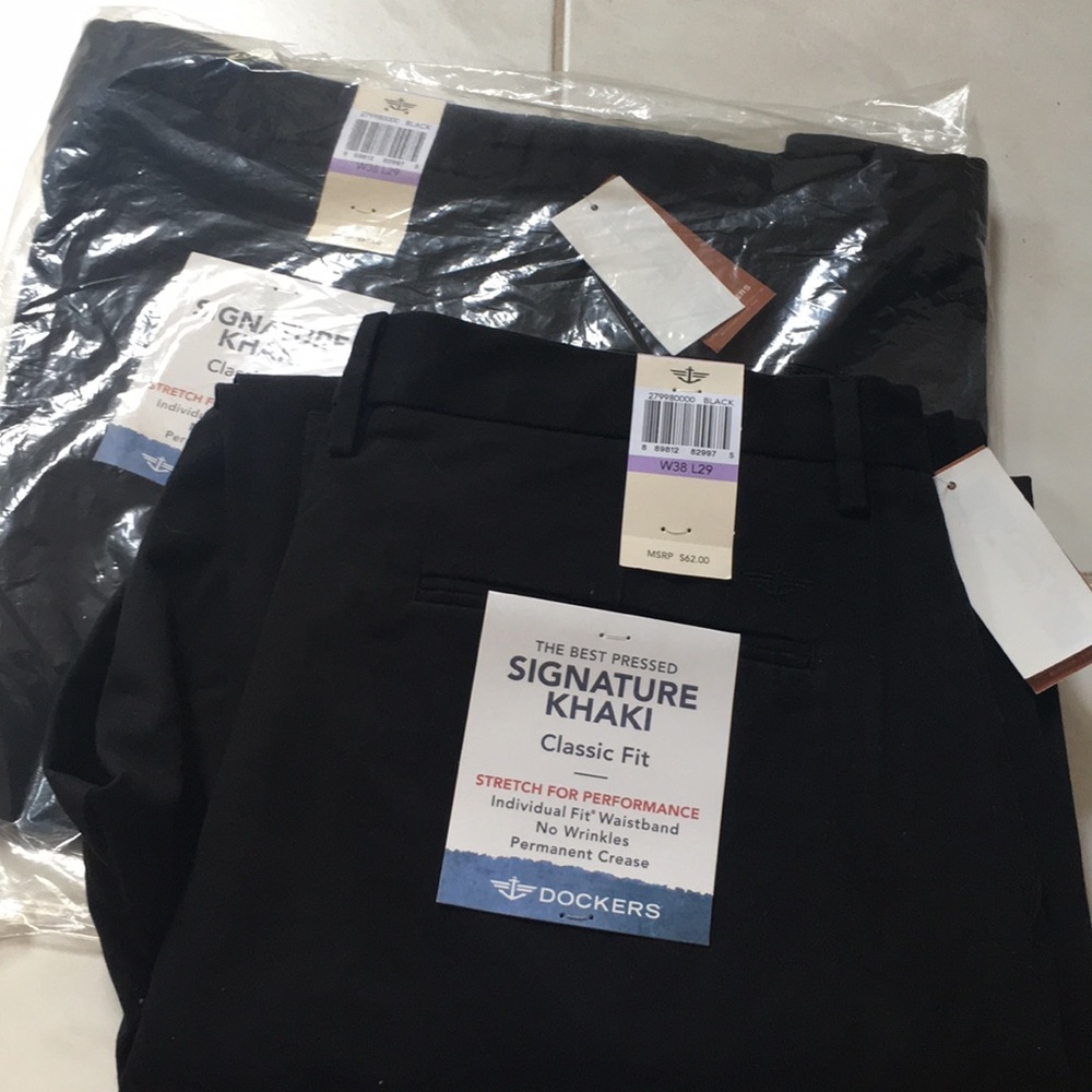 2 pairs of Dockers, signature Khaki classic fit 38x29